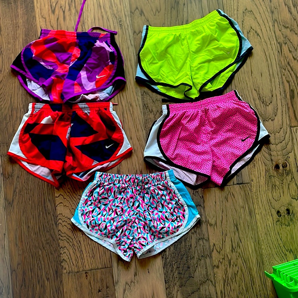 Bundle girls Nike shorts